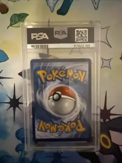 2020 Pokemon Pikachu VMAX Holo Rare Full Art 044/185 Vivid Voltage PSA 10 - Image 2