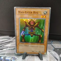 Yu-Gi-Oh Man-Eater Bug - LOB-108 - Super Rare 1st Edition Legend Blue Eyes - HP - Image 1