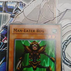 Yu-Gi-Oh Man-Eater Bug - LOB-108 - Super Rare 1st Edition Legend Blue Eyes - HP - Image 3
