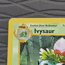 Ivysaur 30/102 Base Set (Shadowless) Uncommon Pokemon Card - Image 2
