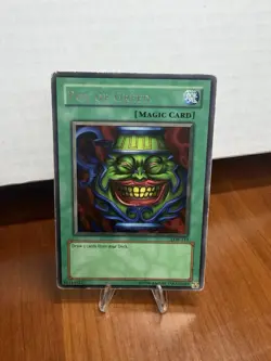 Pot of Greed LOB-119 Common Unlimited Yu-Gi-Oh! Legend of Blue Eyes MP Vintage - Image 1