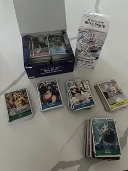 one piece cards english near mint bulk 600 cards, OP-03, OP-04, OP-05, and OP-10 - Image 1