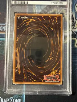 Konami Blue-Eyes White Dragon SDK-001 Kaiba Ultra Rare Holo 3000/2500 PSA 7 - Image 5