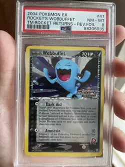 Pokemon TCG 2004 Team Rocket Returns Rocket’s Wobbuffet #47 REV. HOLO PSA 8 - Image 1