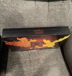 Pokemon Team Rocket's Moltres ex Ultra-Premium Collection Box (DAMAGED BOX/SEAL) - Image 3