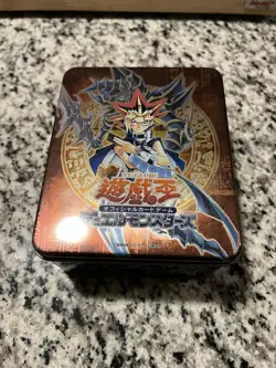 YU-GI-OH! RANDOM LOT OF CARDS- FIRST EDITIONS/ VINTAGE AND MODERN PLUS TIN BOX - Image 5