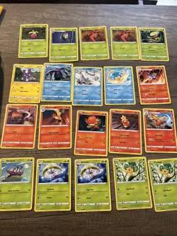 Pokemon Darkness Ablaze 20 Card Lot - Image 2