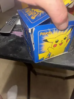 1999 Pokemon Pikachu 23K Gold-Plated Trading Card Burger King Blue Box - Image 4