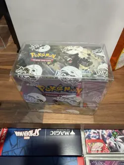 Vivid Voltage Pokemon Booster Box - Sword & Shield - Factory Sealed with case - Image 5
