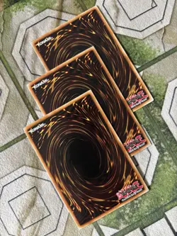 YuGiOh MORPHING JAR Gold Rare Play Set PGLD-EN081 - Image 3