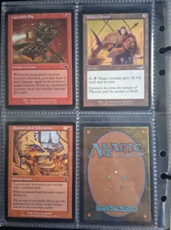 Mixed Lot of 33 VINTAGE Magic The Gathering Cards - Image 4