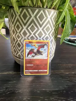Radiant Charizard Crown Zenith Card 020/159 NM Condition - Image 1