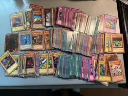 Yu-Gi-Oh approx 400 cards in unsorted bulk lot Over 1 Pound Of Cards - Image 1