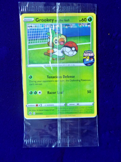 Pokemon Futsal On The Ball Football set, 5 Promo cards all Sealed bin 4 - Image 4