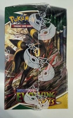 Pokemon TCG: Evolving Skies booster box Sealed 36 packs - Image 3