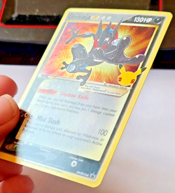 Pokemon TCG: Greninja (Gold Star) SWSH144 Celebrations Promo Near Mint (NM) - Image 2