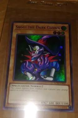 YU-GI-OH! KC01 Saggi The Dark Clown NM Kaiba 25th Ultimate Briefcase - Image 2