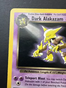 Dark Alakazam 18/82 - Team Rocket VINTAGE Pokemon 2000 + VINTAGE COIN! - Image 4