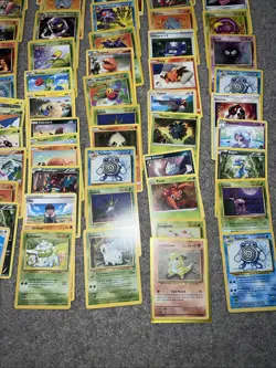 Vintage WOTC Pokemon Non Holo Lot Rare Base Fossil Jungle 100+ Card Lot - Image 5