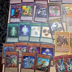 Yugioh Maximum Gold Blue Eyes White Dragon MGED-EN001 M/NM Mixed Lot of 76 - Image 4