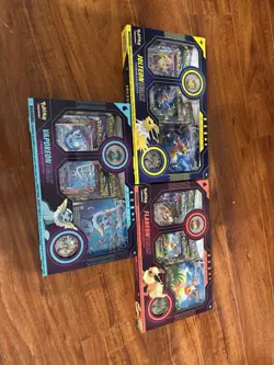 Pokemon Eeveelution Vmax Premium Collection Vaporeon Flareon Jolteon Set of 3 - Image 1