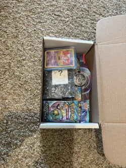 Pokemon TCG 4 - Pack Mystery Box (4 Booster Packs & 4 Mystery Packs) - Image 2