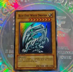 Konami Yu-Gi-Oh! Blue-Eyes White Dragon DPKB-EN001 Kaiba 1st Holo 3000/2500 - Image 1