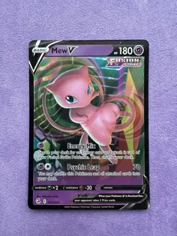 Pokemon TCG Mew v Fusion Strike Holo Ultra Rare Card 113/264 - Image 1