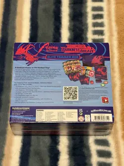 Pokemon Sword & Shield Darkness Ablaze Elite Trainer Box ETB - Image 4