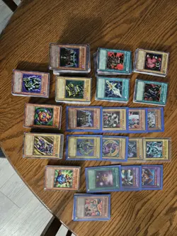 Konami Yu-Gi-Oh 450 card Lot English Dark Magician - Image 2