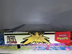 Pokemon TCG Scarlet & Violet 151 Zapdos EX Collection Box - Image 3