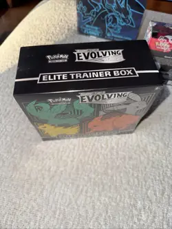 Pokemon Evolving Skies Elite Trainer Box(Leafeon/Umbreon/Jolteon/Flareon) Sealed - Image 4