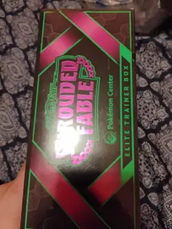 POKEMON SHROUDED FABLE POKEMON CENTER ELITE TRAINER BOX - Image 2
