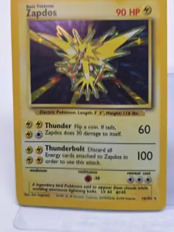 Pokemon Zapdos Holo 16/102 Base Set HP - Image 3