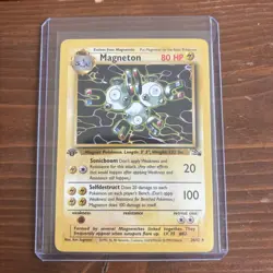 1999 Pokemon 1st Edition Fossil NM 26/62 Magneton - Image 1