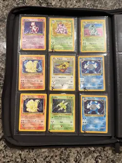 Pokemon Collectibles - Cards, Base Set 2 Holos Holos - Image 1