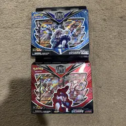 Set Of 2- Pokemon V battle decks RAPID STRIKE URSHIFU & SINGLE STRIKE VMAX - Image 1