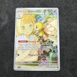 Lillie's Ribombee 164/159 Sv09: Journey Together Holo Illustration Rare Pokemon - Image 1
