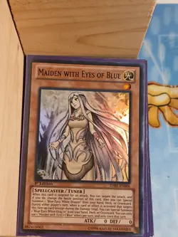 Maiden with Eyes of Blue SDBE-EN006 Saga of Blue-Eyes White Dragon 1st Edition - Image 1