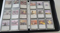 Giant Old Vintage Magic The Gathering 900 Cards Collection Binder - Image 3