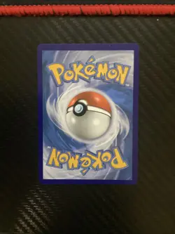 Pokemon Trainer Hero's Medal Card #201/185 Vivid Voltage Secret Rare NM - Image 2