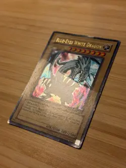 2004 Blue-Eyes White Dragon LOB-EN001 - Yugioh LOB Worldwide English - Damaged - Image 4