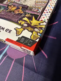 Pokemon TCG Scarlet and Violet - 151 Alakazam ex Collection Box - 4 Packs 820650855269 - Image 2