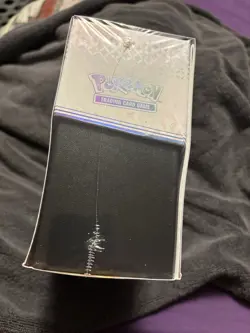 Pokemon TCG Prismatic Evolutions Elite Trainer Box w/ Eevee, English 2024 - Image 2