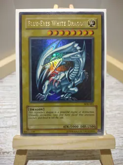 Yu-Gi-Oh Card SDK-001 Blue-Eyes White Dragon Ultra Rare Collectable Trading Game - Image 1