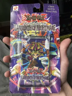 YuGiOh Labyrinth of Nightmare LON Unlimited Sealed Booster Pack Blister Vintage - Image 1