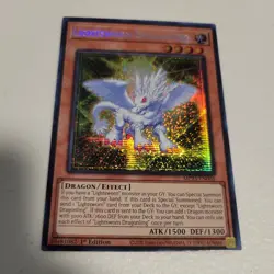 Yugioh Lightsworn Dragonling MP25-EN066 Prismatic Secret Rare 1st Edition NM - Image 1