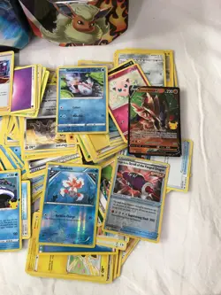 Pokemon Trading 200 Card Bundle & 2 x Empty Tins - 2017-2022 - Image 4