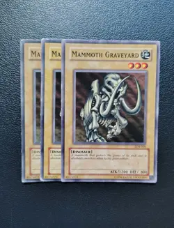 Yu-Gi-Oh - Mammoth Graveyard 3X - Full Playset - Image 1