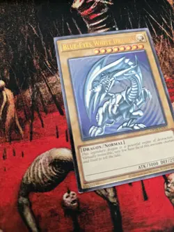 Yu-Gi-Oh OTS Tournament Pack 28 OP28-EN001 Blue-Eyes White Dragon Ultimate Rare - Image 3